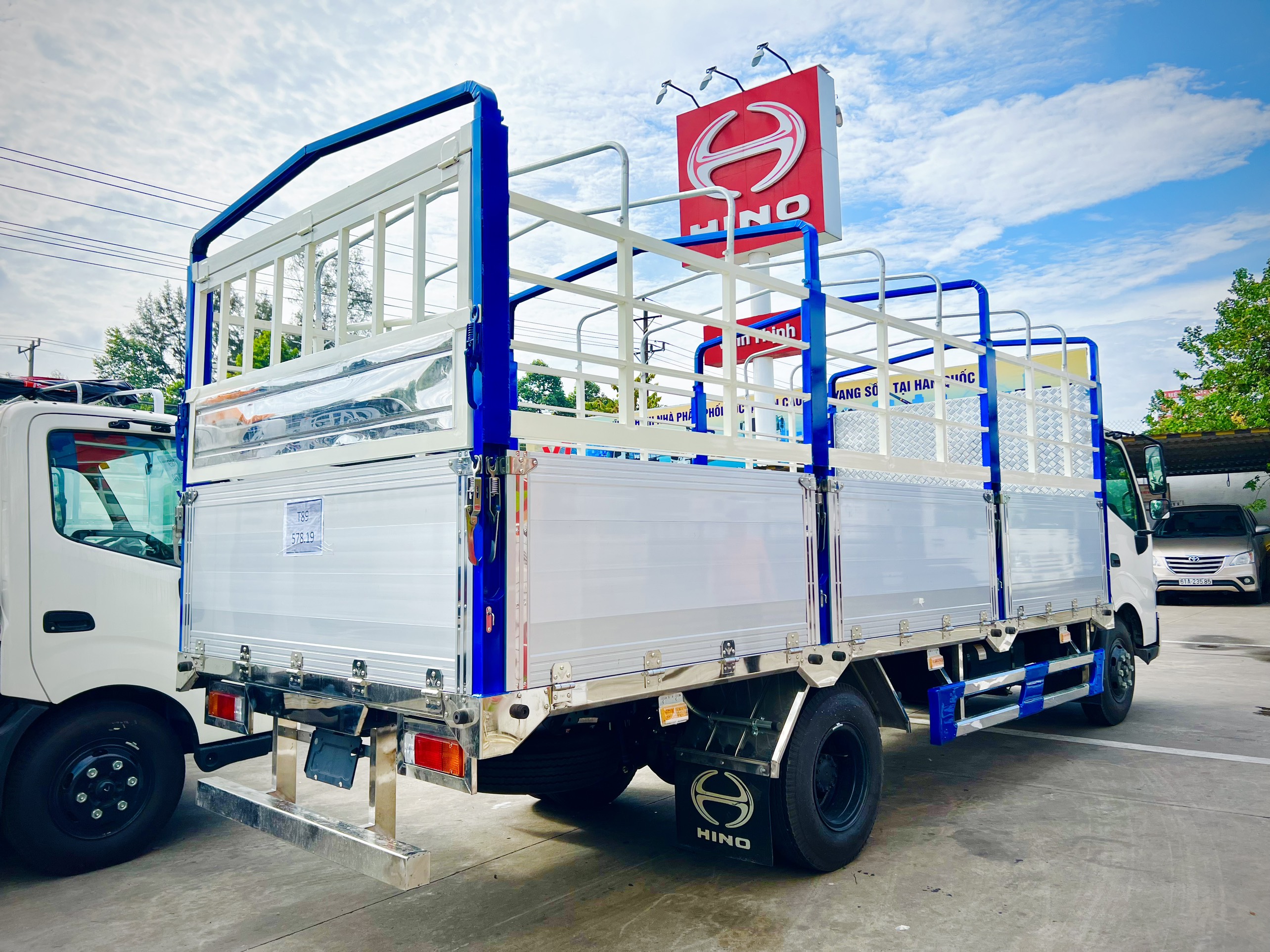 Vì sao nên chọn Hino XZU720L