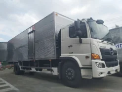 XE TẢI HINO 8 TẤN FG8JT8A-PGX THÙNG KÍN 10M