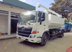 Xe chở thức an chăn nuôi 8 TẤN: FG8JJ7A (THÙNG 14.1 KHỐI)