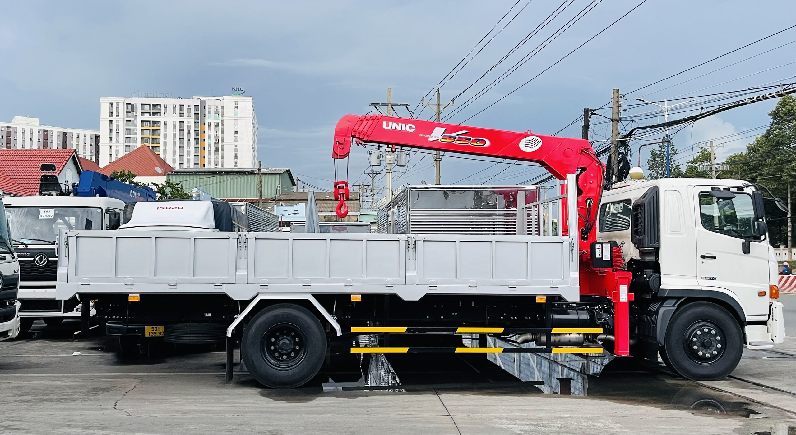 Xe cẩu 5 tấn Hino FG8JP8A gắn cẩu UNIC