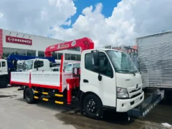 CẨU TỰ HÀNH 2 TẤN 3 KHÚC GẮN TRÊN XE HINO XZU720L