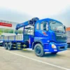 Xe CẨU 8 TẤN GẮN TRÊN XE DONGFENG DFL1250A13 3 CHÂN