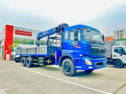 Xe CẨU 8 TẤN GẮN TRÊN XE DONGFENG DFL1250A13 3 CHÂN