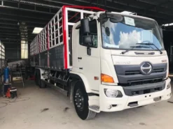 XE TẢI HINO 15 TẤN FL8JW8A THÙNG MUI BẠT 9,4M