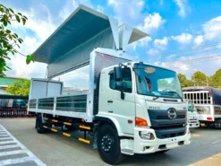 XE TẢI HINO 8 TẤN FG8JT8A THÙNG CÁNH DƠI 8M