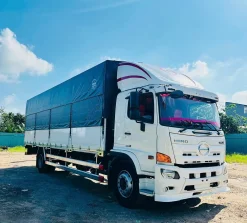 XE TẢI HINO 8 TẤN FG8JT8A-PGX THÙNG MUI BẠT 10M